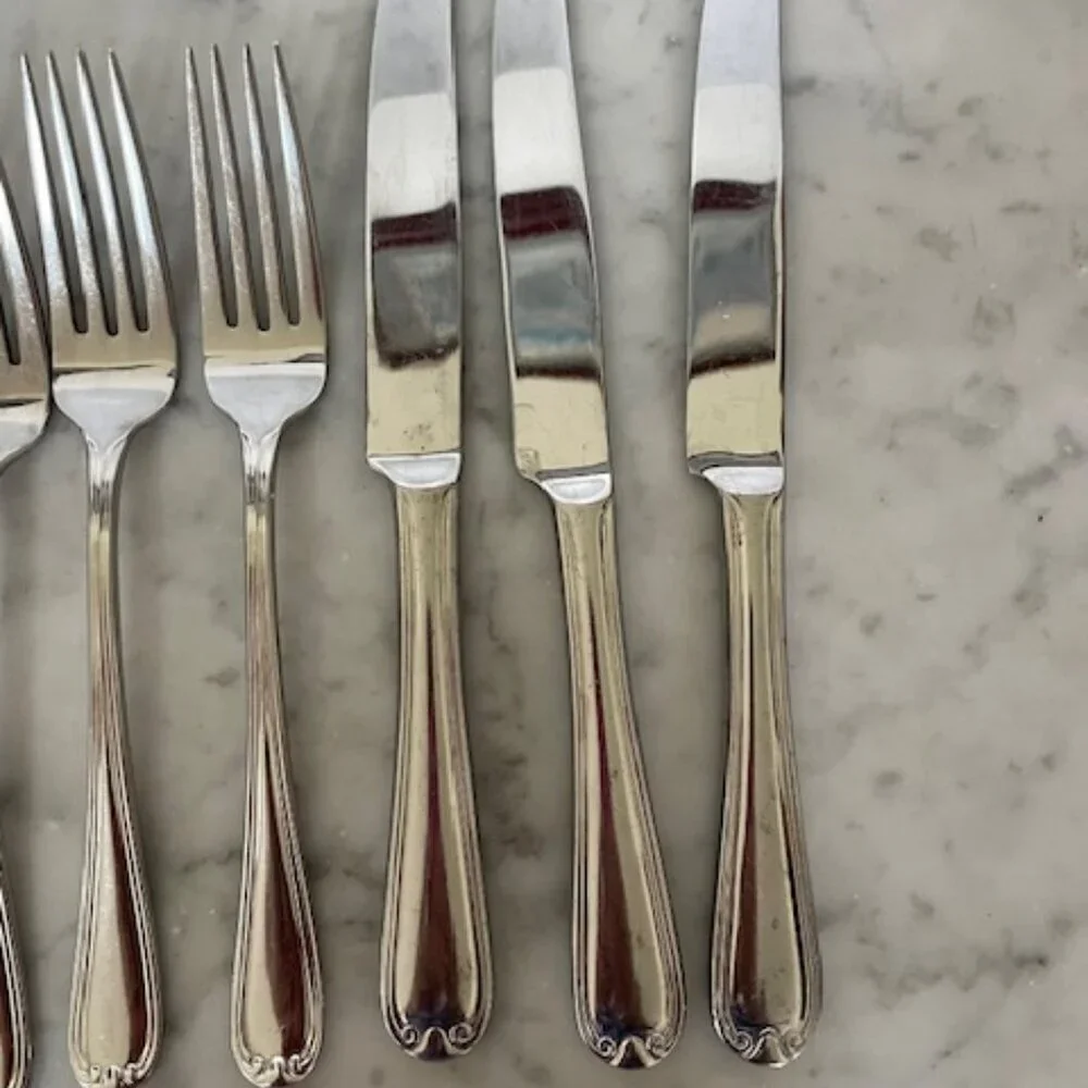 REED & BARTON Select Oval Thread Stainless Steel Flatware 12 Pieces